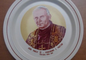Prato em faiança Sacavém João Paulo II em Fátima