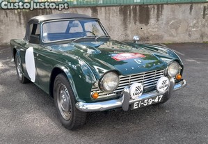 Triumph TR4