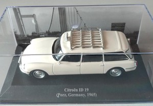 * Miniatura 1:43 Colecção "Táxis do Mundo" Citroen ID 19 (1965) Porz 2ª Série