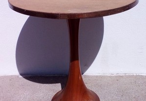 mesa madeira redonda