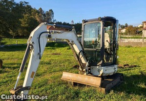Giratória Case cx26b 2016