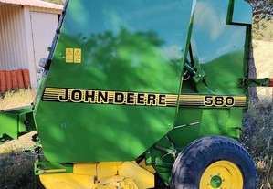 Enfardadeira John Deere 580