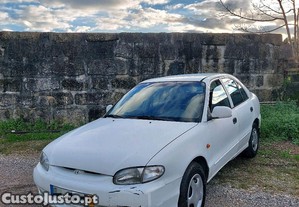 Hyundai Accent 1.3 - 98
