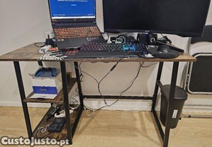 Mesa / secretaria pra escritório
