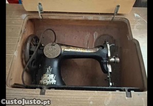 Maquina antiga de costura