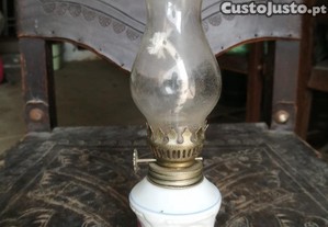 candeiro a petroleo