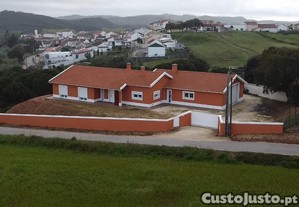 Moradia trrea T4