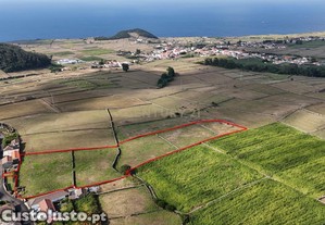 Terreno com Vista Mar em Santa Brbara   Angra do Herosmo