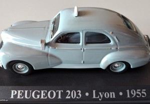 * Miniatura 1:43 Táxi Peugeot 203 (1955) | Cidade Lyon | 1ª Série