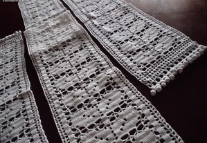 Jogo de quarto em crochet em algodão branco