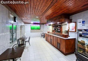 Estabelecimento comercial: Caf