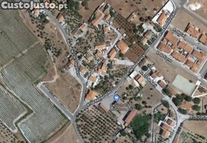 Terreno para construo de habitao unifamiliar