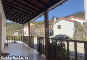 Moradia T5 C/ Trs Pisos |Logradouro E Quintal...