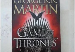 ÓTIMO ESTADO Game of Thrones George RR Martin Livr