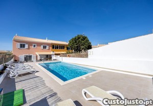 Excelente moradia T4, com garagem e piscina em Sagres, Portugal