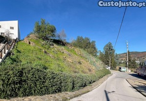 Terreno Para Construo De 4 Fogos De Habitao Com 576m2