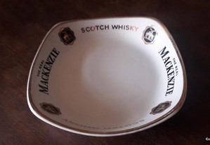 Cinzeiro The Real Mackenzie Scotch Whisky vintage