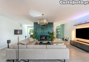 Moradia T3 | Renovada | Sistema de Domótica | Lounge no logradouro | Estacionamento Privado | Jacuzzi | Lagoa