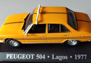 * Miniatura 1:43 Táxi Peugeot 504 (1977) | Cidade Lagos | 1ª Série
