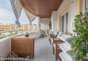 Apartamento T2 Moderno com garagem, piscina e ginsio em Lagos