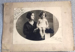 Foto Preto e Branco Mãe com Filha - Antiga