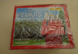 Caixa de cromos selada Panini - The Peanuts Movie