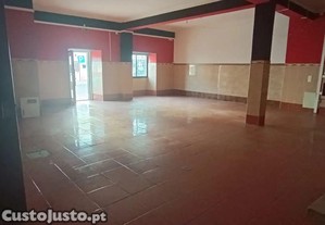 Loja Espaosa em Montemor o Velho - 165m com 2 WC