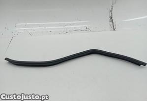 Borracha De Capô Mercedes-Benz C-Class (W205)
