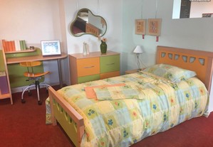 Quarto juvenil/ criança - bedroom - NOVO DE EXPOSIÇÃO