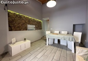 Moradia T2 remodelada com logradouro em Gafete - Crato- Portalegre