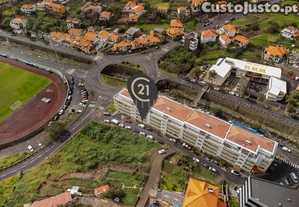 Apartamento T1+1 -Loja Renovada em Machico, Ilha da Madeira - 70m