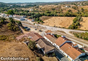 Moradia T2 para em Monte Clrigo, So Marcos da Serra