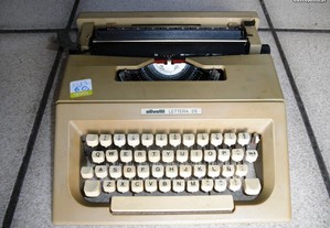Máquina Escrever Olivetti Lettera 25