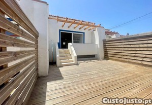 Moradia em banda Nova de Dois pisos na Carrapateira, Aljezur a 1000m da praia