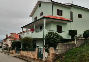Casa T4 em Vila Real de 300,00 m²
