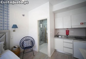 Est�dio T0, Marqu�s. Dois meses