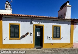 Casa T3 em Cabeo de Vide, Fronteira - Oportunidade nica!