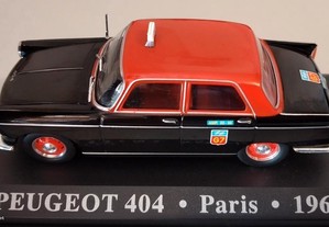 * Miniatura 1:43 Táxi Peugeot 404 (1962) | Cidade Paris | 1ª Série