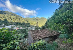 Dois Terrenos para   Faial da Terra, Povoao