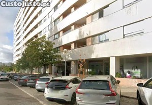 Loja com 35m na Alta de Lisboa