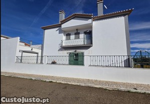 Moradia T4   Borba