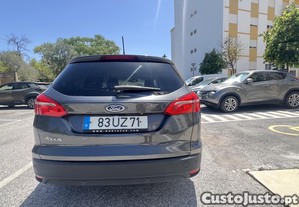Ford Focus SW - 18