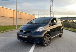Toyota Aygo 1.0 VVTI / Ar Condicionado / 5 Portas