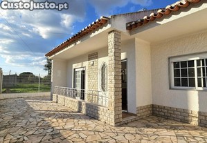 Vila T2+2 Em Vendas Novas