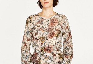 Blusa estampado floral da Zara