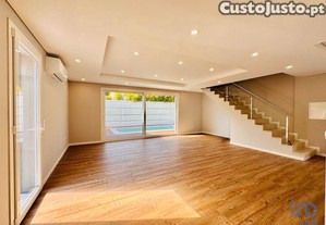 Casa / Villa T3 em Sesimbra (Castelo) de 170,00 m