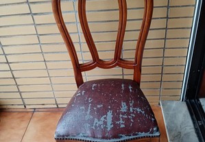 Cadeira madeira e cabedal