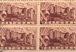4 quadras selos novos Castelos de Portugal - 1946