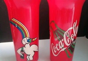 2 copos em plástico com publicidade da Coca-Cola, Expo 92 Sevilha e Coca Cola garrafa