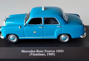 * Miniatura 1:43 Colecção "Táxis do Mundo" Mercedes-Benz Ponton 180D (1989) Vientiane 2ª Série